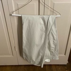 Vineyard vines pants size 38